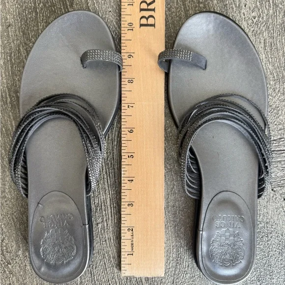 Vince Camuto Silver Strappy Toe-Ring Sandals - Picture 3 of 9